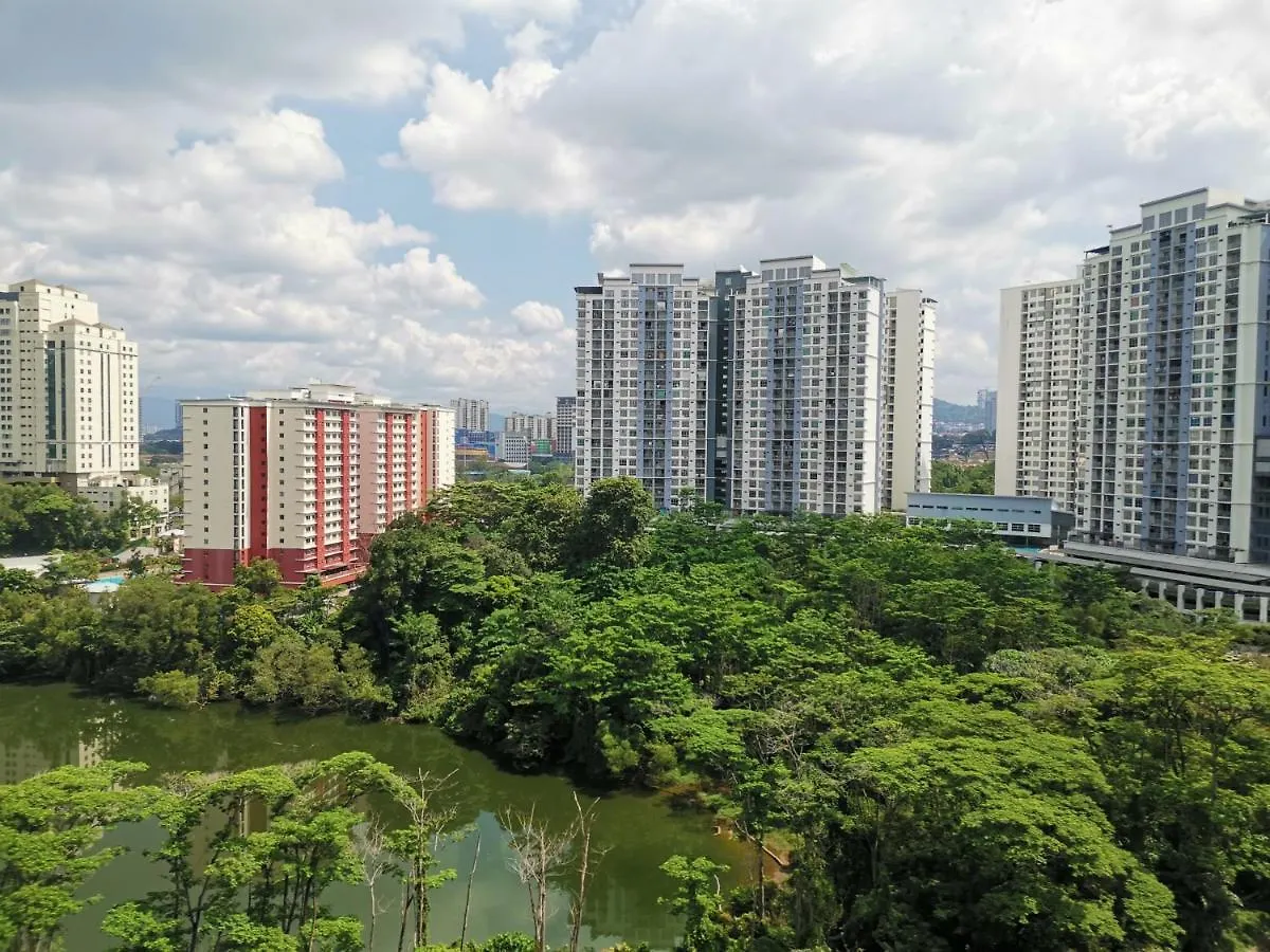 Ainis Guest House In Vista Amani Condominium Kuala Lumpur