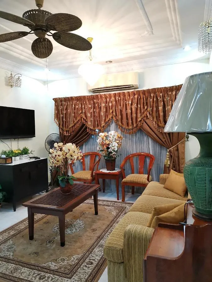 Ainis Guest House In Vista Amani Condominium Kuala Lumpur
